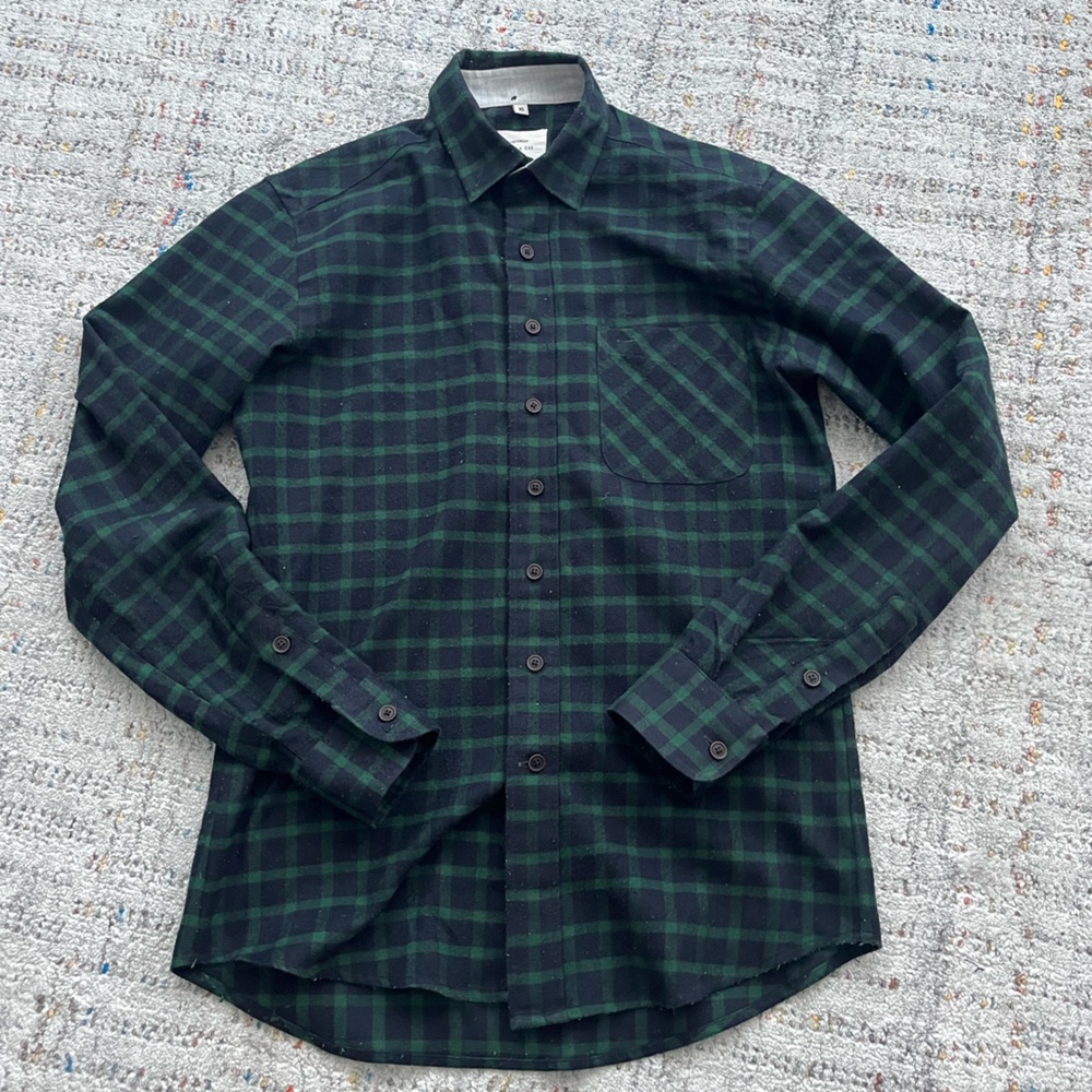 Green Navy Plaid Button-Up Shirt